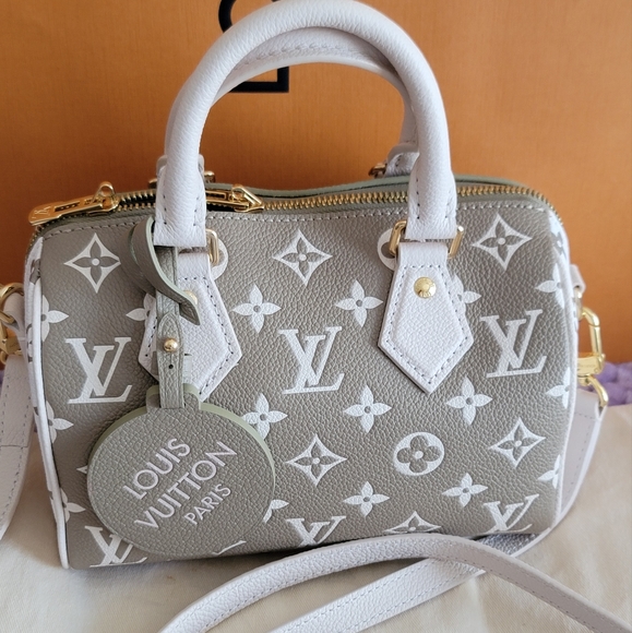 Louis Vuitton Spring in City  Empreinte Speedy 20 Giant Monogram Creme Green - Picture 1 of 17